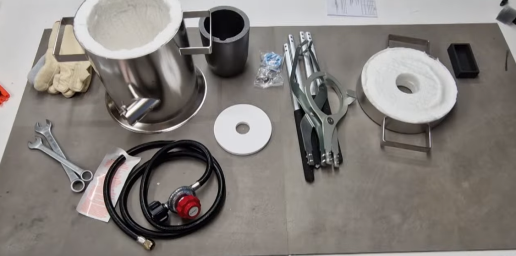 Homemade copper scrap smelting